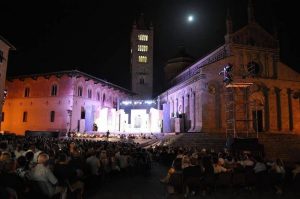 Panduan Perjalanan Massa Maritima di Italia