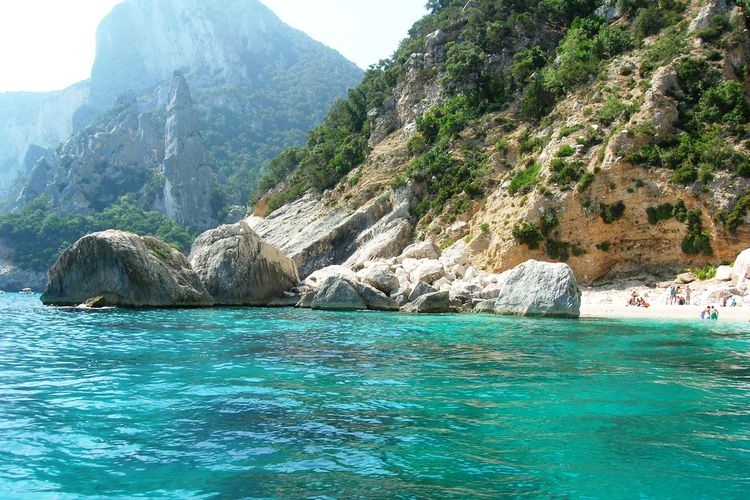 7 Pantai Terindah Di Italia