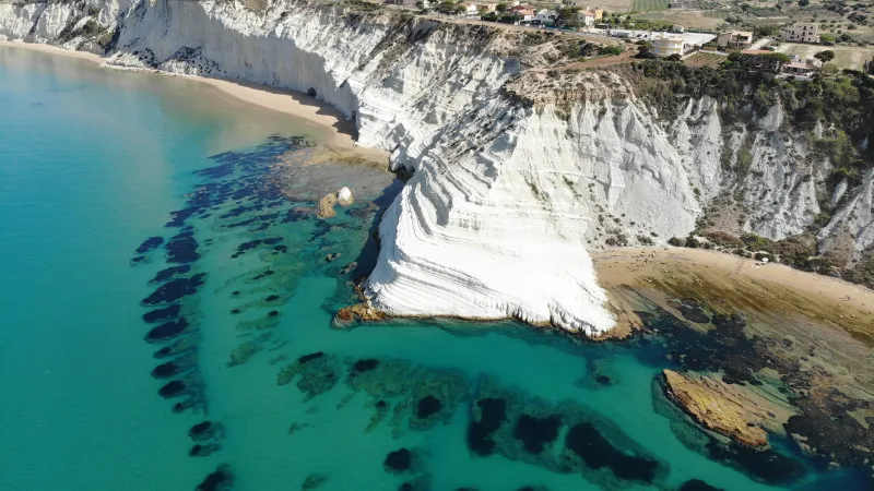 Pantai Tersembunyi Terbaik Di Italia